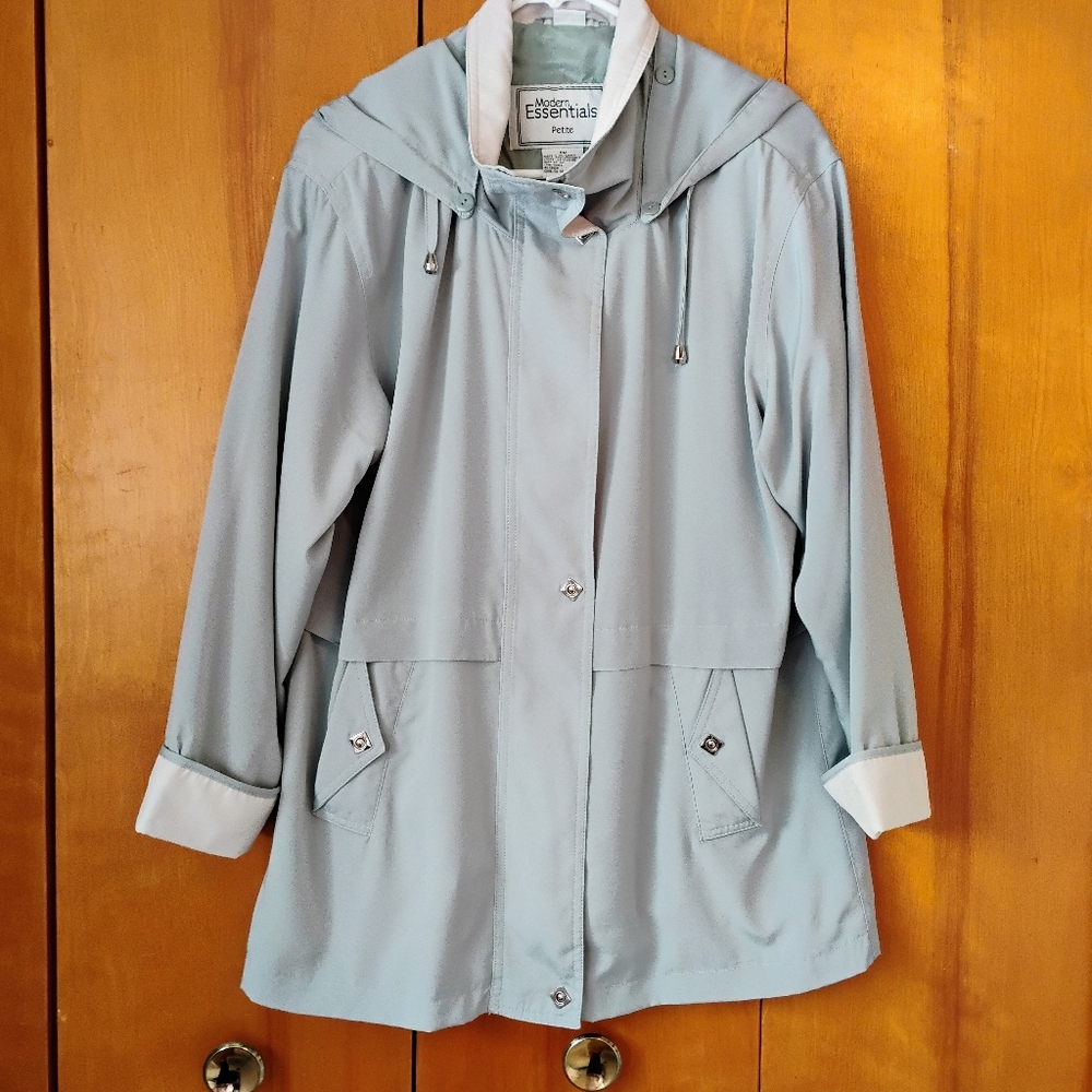 Modern Essentials Women's Petite Medium Sage With Cream Removable Hooded Jacket